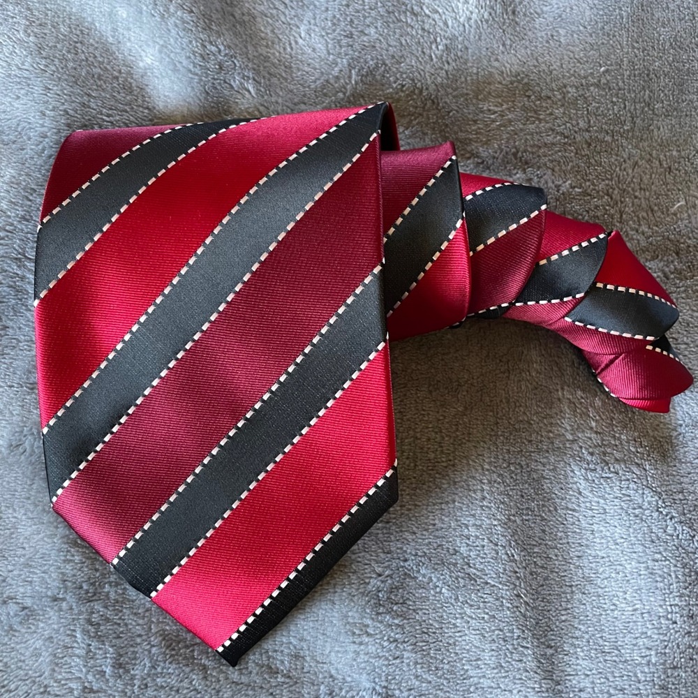 Vesuvio Napoli Italian Necktie Red Gray Black Striped‎ Men's vintage Tie